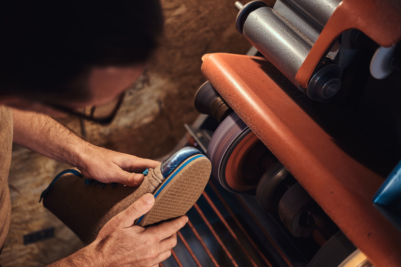 CleanCloud Teams with Cobblers Direct on Leather-Repair Service